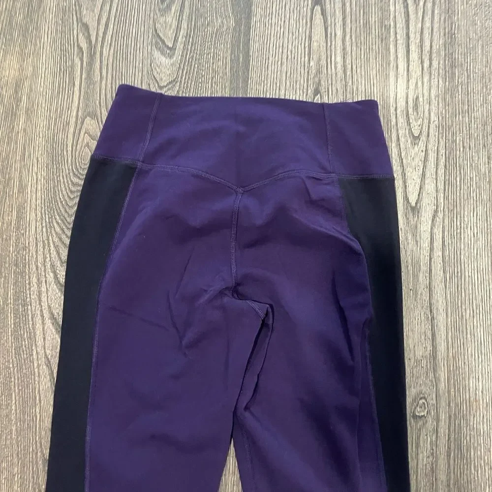 Nike Pants Dri Fit Leggings Mid Rise Athletic Cropped Purple Black Size Medium